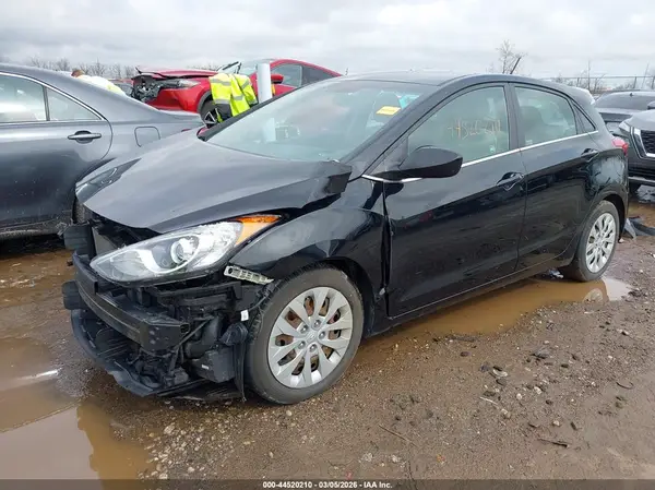 KMHD35LH0GU251509 2016 HYUNDAI ELANTRA - Image 2