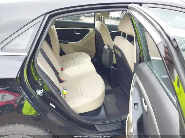 KMHD35LH0GU251509 2016 HYUNDAI ELANTRA - Image 8