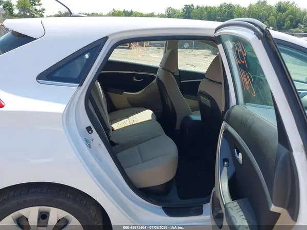 KMHD35LH0GU251607 2016 HYUNDAI ELANTRA - Image 8