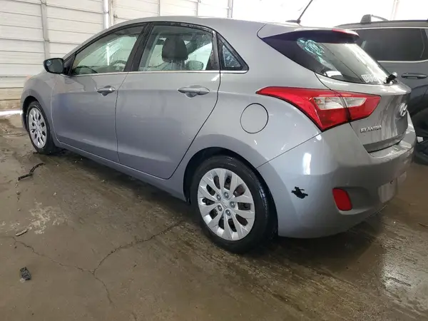 KMHD35LH0GU252627 2016 HYUNDAI ELANTRA - Image 2