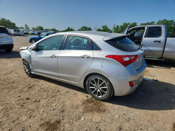KMHD35LH0GU255964 2016 HYUNDAI ELANTRA - Image 2