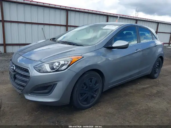 KMHD35LH0GU257682 2016 HYUNDAI ELANTRA - Image 2