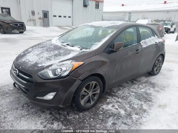 KMHD35LH0GU265135 2016 HYUNDAI ELANTRA - Image 2