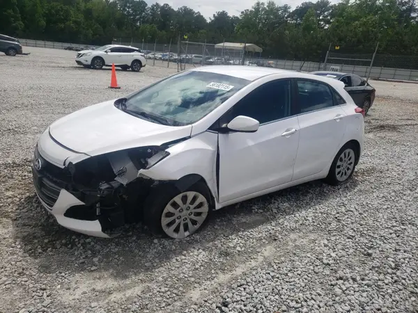 KMHD35LH0GU270142 2016 HYUNDAI ELANTRA - Image 1