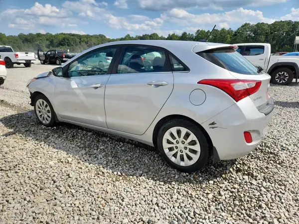 KMHD35LH0GU274062 2016 HYUNDAI ELANTRA - Image 2