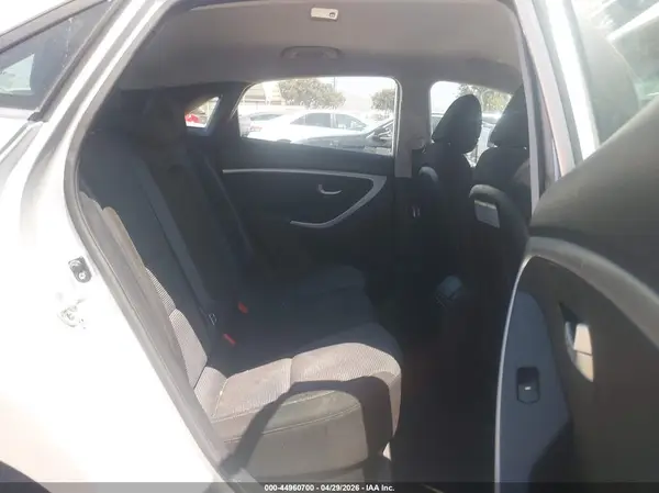 KMHD35LH0GU282789 2016 HYUNDAI ELANTRA - Image 8