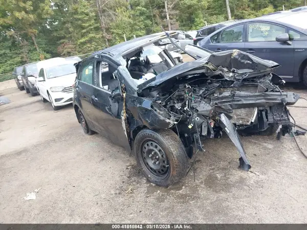KMHD35LH0GU284056 2016 HYUNDAI ELANTRA - Image 1