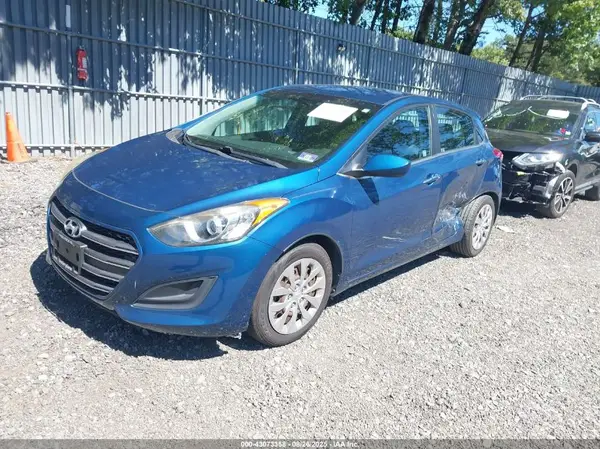 KMHD35LH0GU301485 2016 HYUNDAI ELANTRA - Image 2