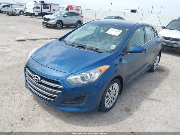 KMHD35LH0GU305911 2016 HYUNDAI ELANTRA - Image 2