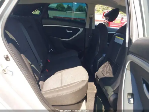 KMHD35LH0GU306198 2016 HYUNDAI ELANTRA - Image 8