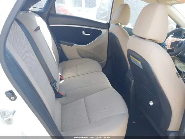 KMHD35LH0GU307772 2016 HYUNDAI ELANTRA - Image 8