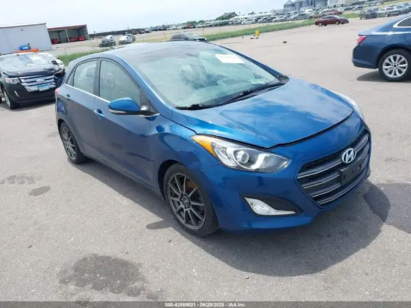 KMHD35LH0GU313815 2016 HYUNDAI ELANTRA - Image 1