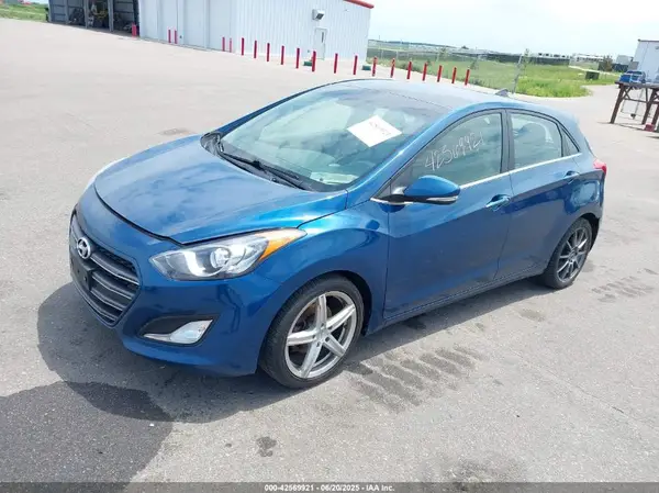 KMHD35LH0GU313815 2016 HYUNDAI ELANTRA - Image 2