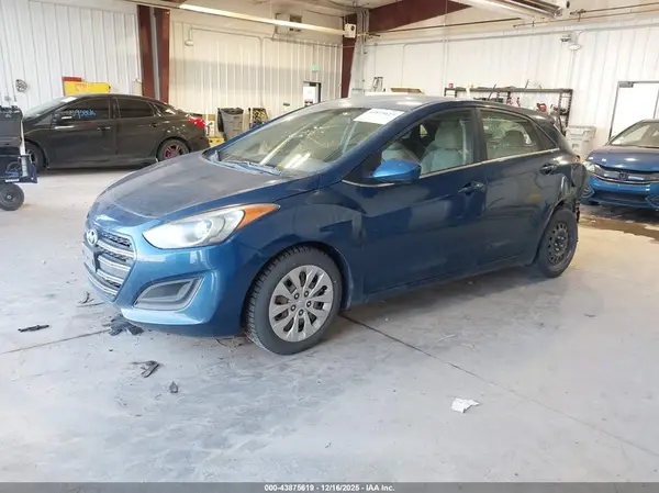 KMHD35LH0GU317265 2016 HYUNDAI ELANTRA - Image 2
