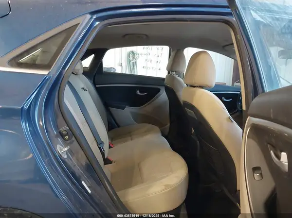 KMHD35LH0GU317265 2016 HYUNDAI ELANTRA - Image 8