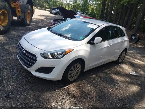 KMHD35LH0GU318416 2016 HYUNDAI ELANTRA - Image 2