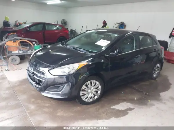 KMHD35LH0GU318786 2016 HYUNDAI ELANTRA - Image 2