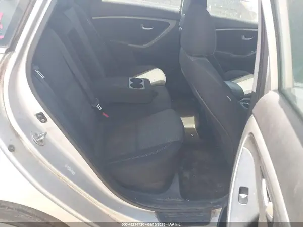 KMHD35LH0GU323597 2016 HYUNDAI ELANTRA - Image 8