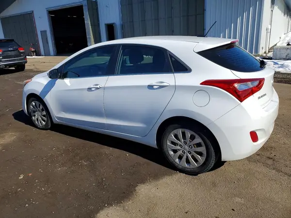 KMHD35LH0GU323888 2016 HYUNDAI ELANTRA - Image 2