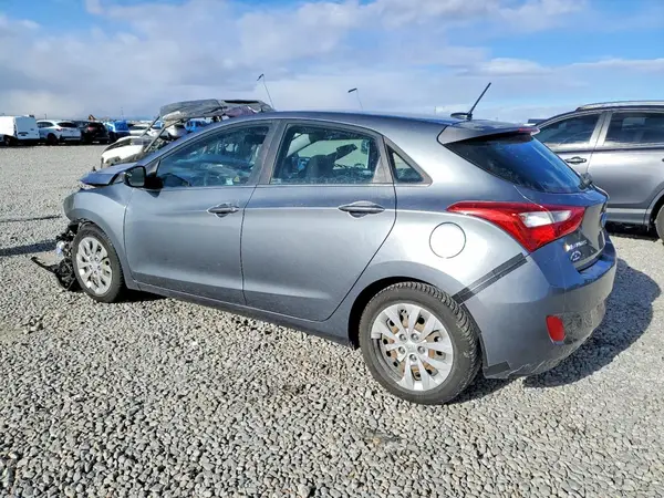 KMHD35LH0GU325768 2016 HYUNDAI ELANTRA - Image 2