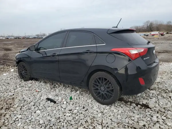KMHD35LH0GU325981 2016 HYUNDAI ELANTRA - Image 2