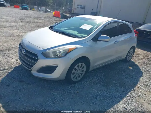 KMHD35LH0GU326158 2016 HYUNDAI ELANTRA - Image 2