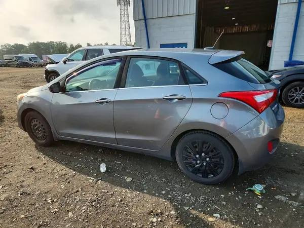 KMHD35LH0GU340786 2016 HYUNDAI ELANTRA - Image 2