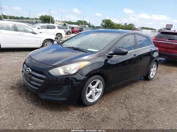 KMHD35LH0GU341775 2016 HYUNDAI ELANTRA - Image 2