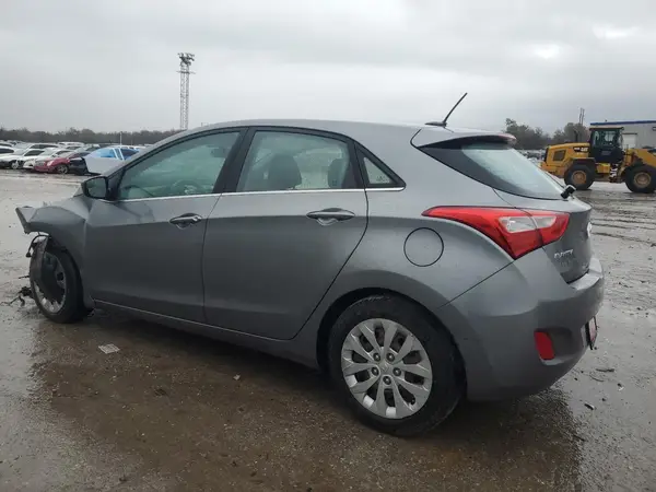 KMHD35LH0HU348940 2017 HYUNDAI ELANTRA - Image 2
