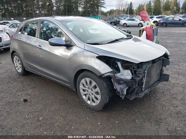 KMHD35LH0HU364605 2017 HYUNDAI ELANTRA - Image 1
