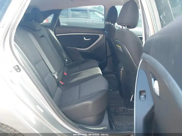KMHD35LH0HU369500 2017 HYUNDAI ELANTRA - Image 8