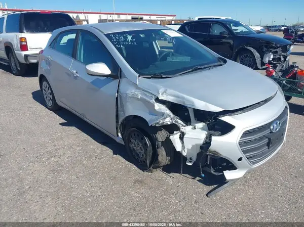 KMHD35LH0HU370212 2017 HYUNDAI ELANTRA - Image 1