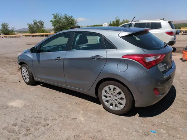 KMHD35LH0HU372106 2017 HYUNDAI ELANTRA - Image 2