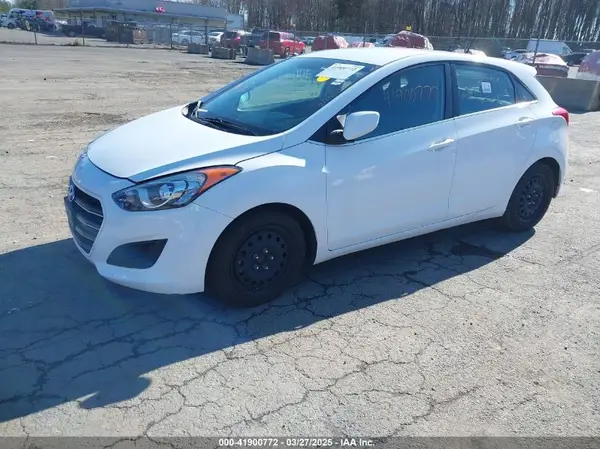 KMHD35LH0HU376964 2017 HYUNDAI ELANTRA - Image 2