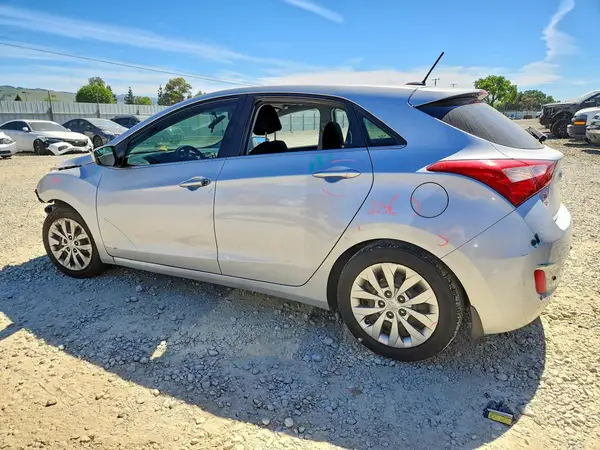 KMHD35LH0HU382215 2017 HYUNDAI ELANTRA - Image 2
