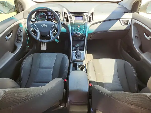 KMHD35LH0HU382215 2017 HYUNDAI ELANTRA - Image 8