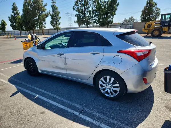 KMHD35LH1GU252233 2016 HYUNDAI ELANTRA - Image 2