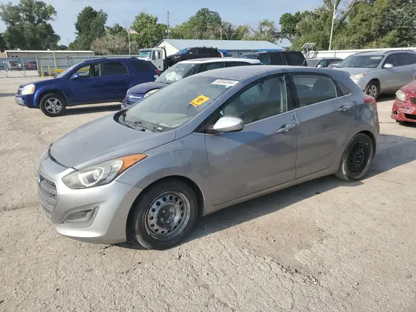 KMHD35LH1GU252975 2016 HYUNDAI ELANTRA - Image 1
