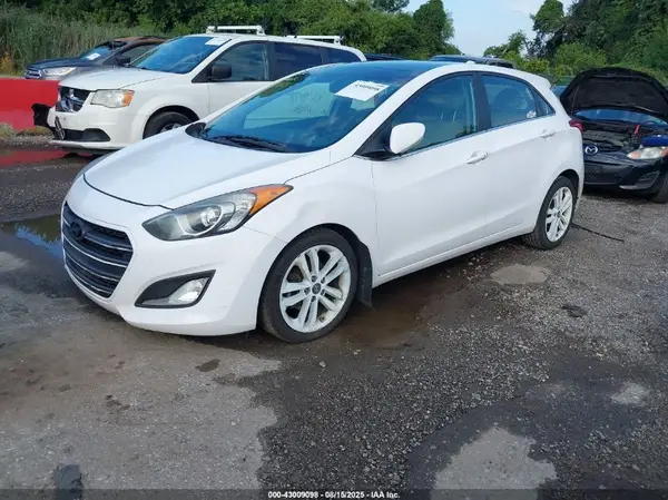 KMHD35LH1GU258551 2016 HYUNDAI ELANTRA - Image 2