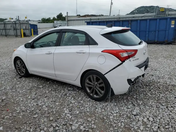 KMHD35LH1GU261403 2016 HYUNDAI ELANTRA - Image 2