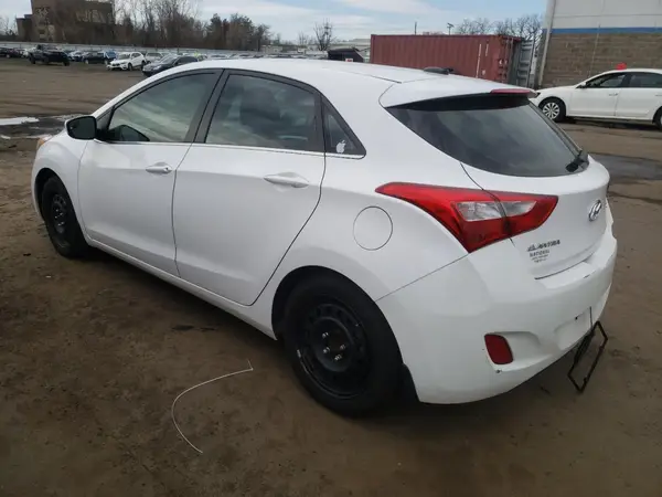 KMHD35LH1GU266794 2016 HYUNDAI ELANTRA - Image 2