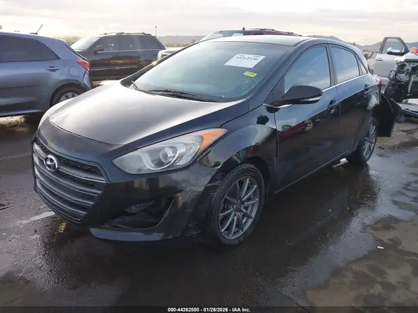 KMHD35LH1GU270473 2016 HYUNDAI ELANTRA - Image 2