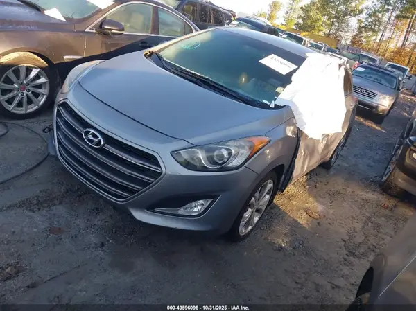 KMHD35LH1GU271834 2016 HYUNDAI ELANTRA - Image 2