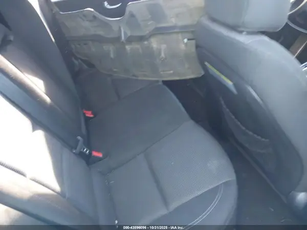 KMHD35LH1GU271834 2016 HYUNDAI ELANTRA - Image 8