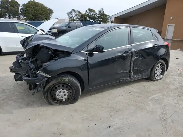 KMHD35LH1GU273065 2016 HYUNDAI ELANTRA - Image 1