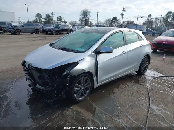KMHD35LH1GU274653 2016 HYUNDAI ELANTRA - Image 2