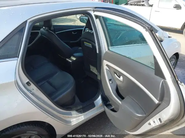 KMHD35LH1GU274653 2016 HYUNDAI ELANTRA - Image 8