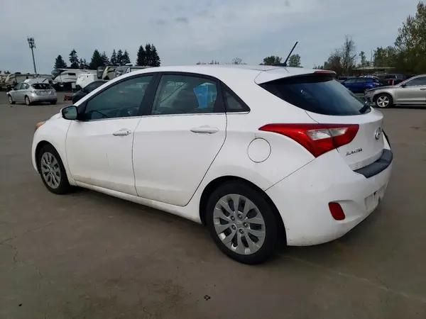 KMHD35LH1GU276659 2016 HYUNDAI ELANTRA - Image 2