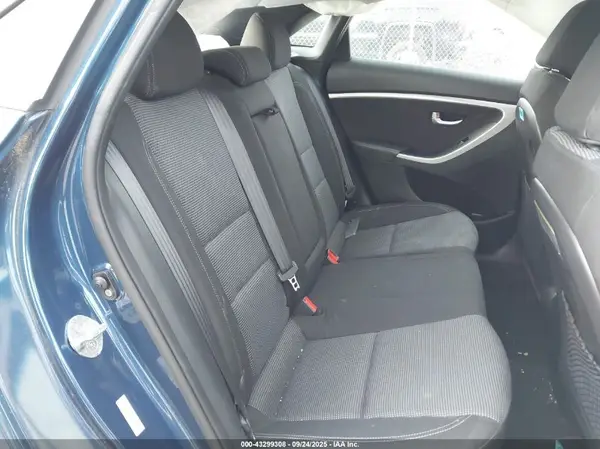 KMHD35LH1GU282686 2016 HYUNDAI ELANTRA - Image 8