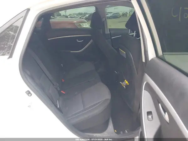KMHD35LH1GU282767 2016 HYUNDAI ELANTRA - Image 8